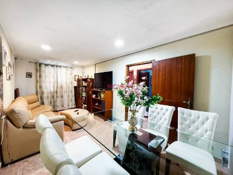 Moradia em Banda T2+1 Venda em Ermesinde,Valongo
