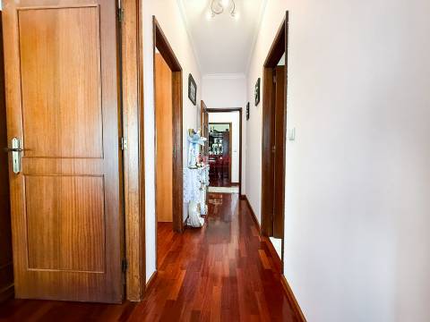 Andar Moradia T3 Venda em Ermesinde,Valongo