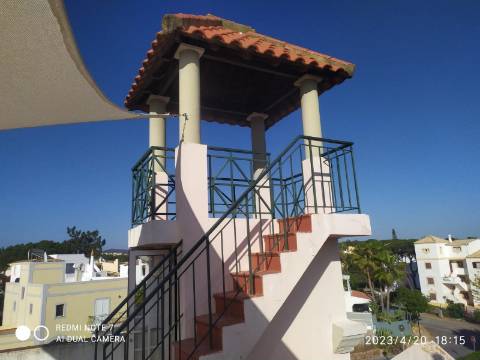 🌟 Viva a essência de Vilamoura no nosso exclusivo empreendimento T2 no Old Village! 🏡