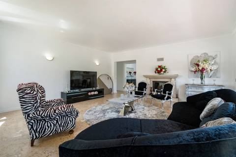 Excelente moradia T7+4 bem localizada em Portimão