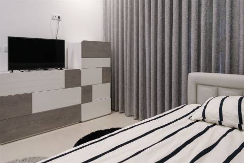 Luxuosa Moradia T4, Aroeira, Almada