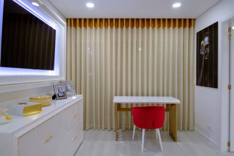 Luxuosa Moradia T4, Aroeira, Almada