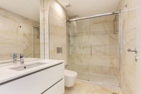 Apartamento T0 em Primeira Linha em Sesimbra