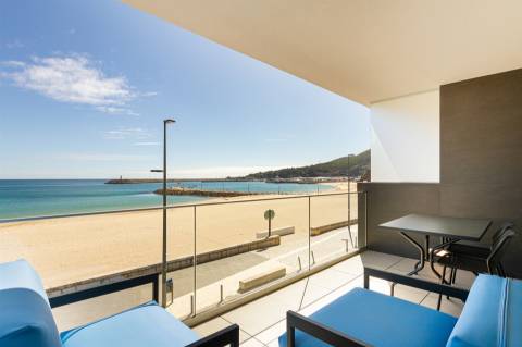 Apartamento T0 em Primeira Linha em Sesimbra