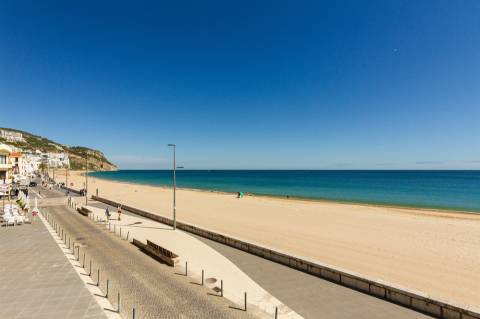 Apartamento T0 em Primeira Linha em Sesimbra