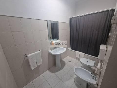 Residencial T5 Venda em Almodôvar e Graça dos Padrões,Almodôvar