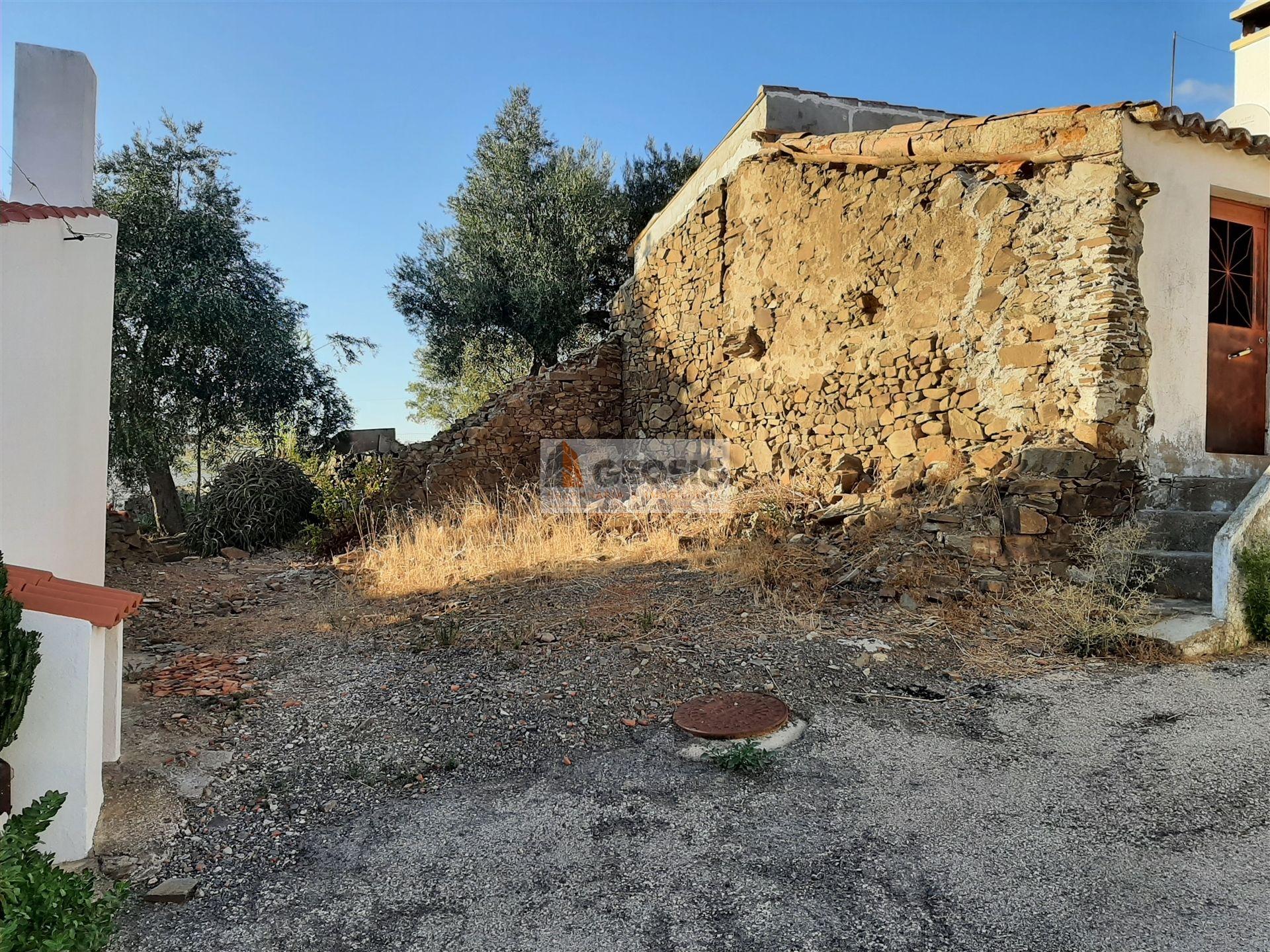 Moradia Devoluta T2 Venda em Martim Longo,Alcoutim