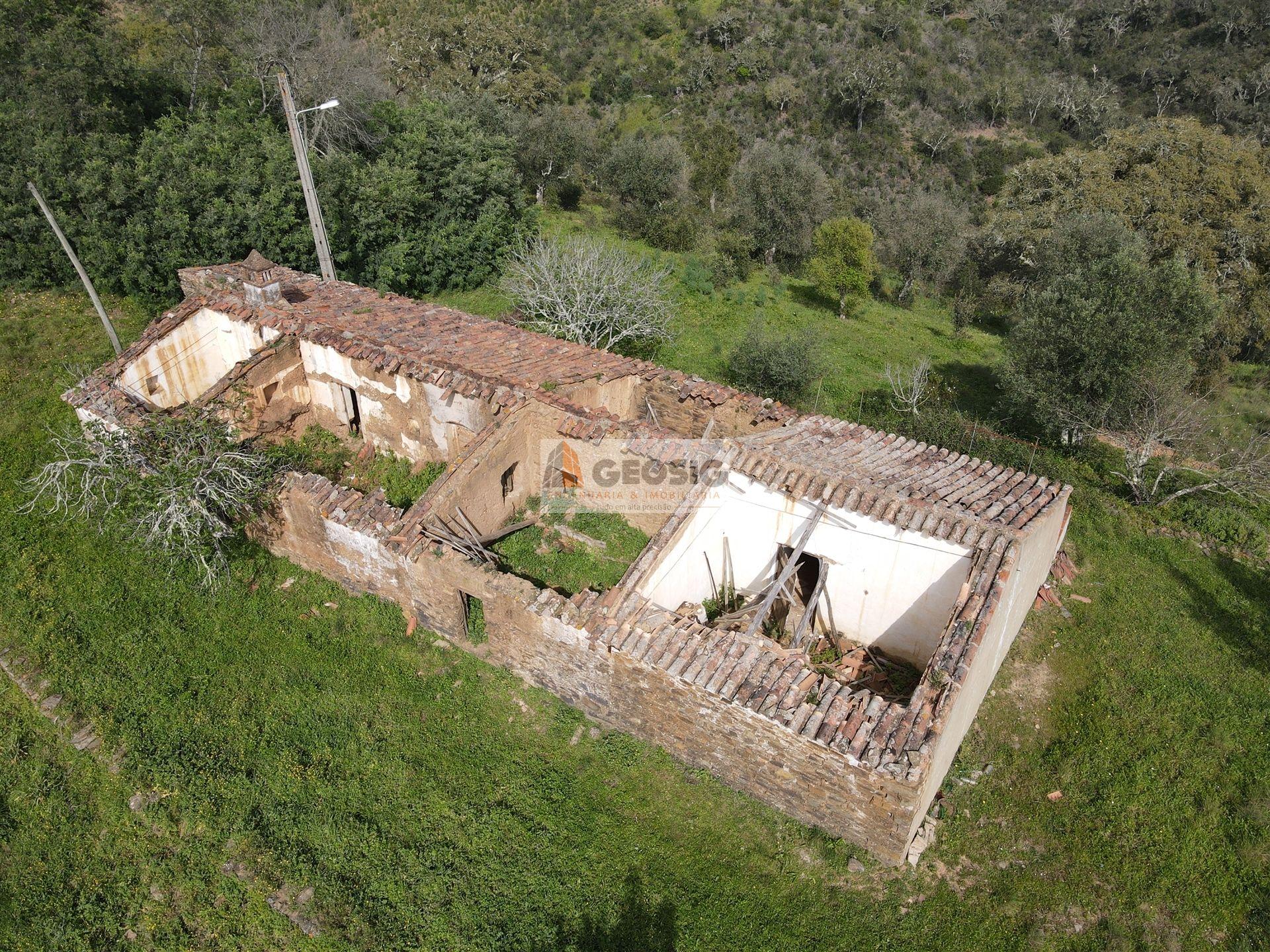 Quintinha T2 Venda em Santa Clara-a-Nova e Gomes Aires,Almodôvar