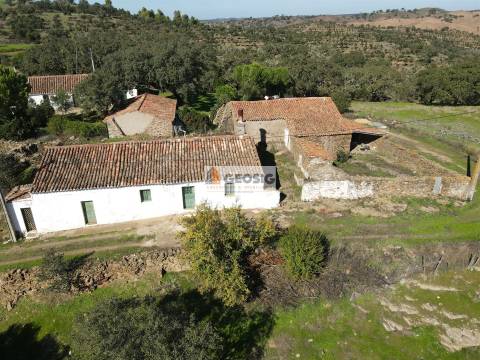 Quinta T2+1 Venda em Santa Clara-a-Nova e Gomes Aires,Almodôvar