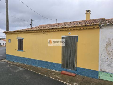 Moradia Geminada T1+2 Venda em Castro Verde e Casével,Castro Verde