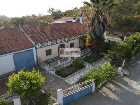 Moradia Isolada T4 Venda em São Barnabé,Almodôvar