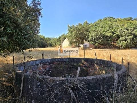 Herdade T2, Beja, Odemira, Relíquias