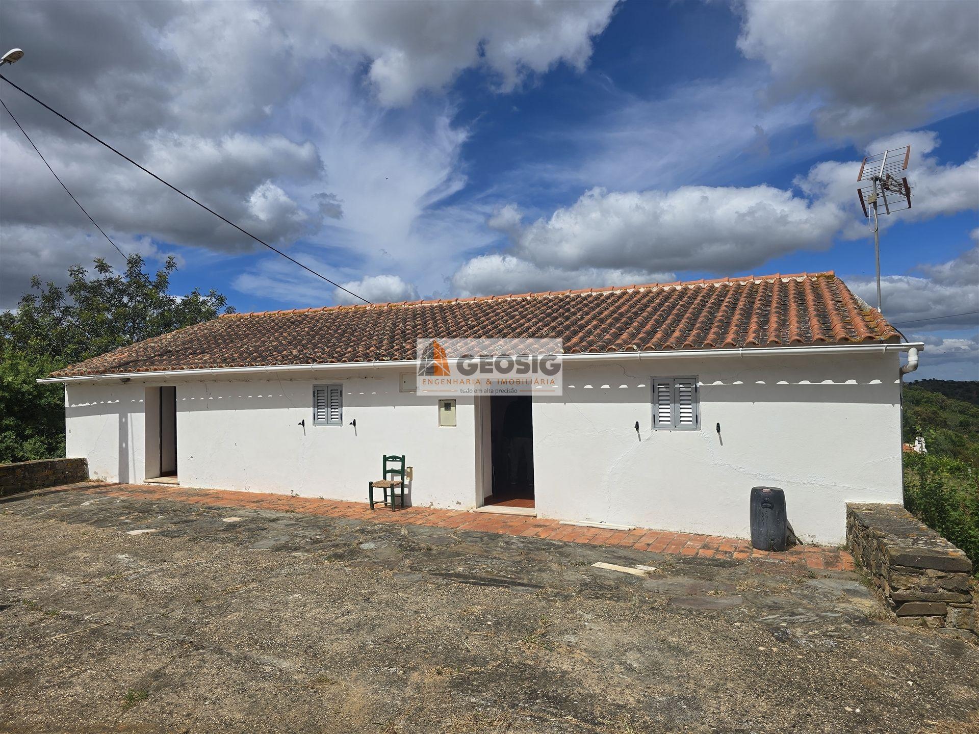 Moradia T2 Venda em São Barnabé,Almodôvar