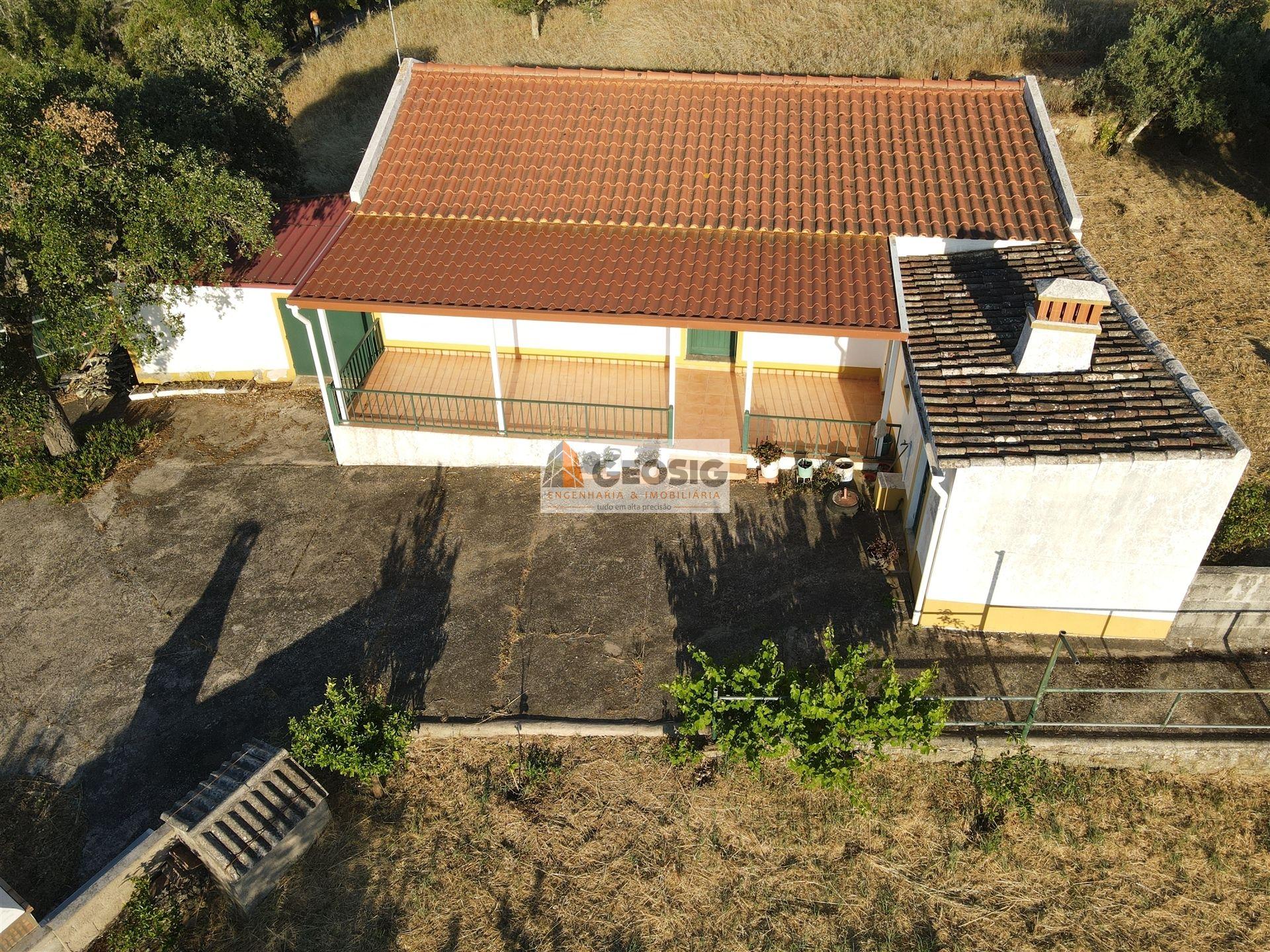 Moradia T4 Venda em São Barnabé,Almodôvar