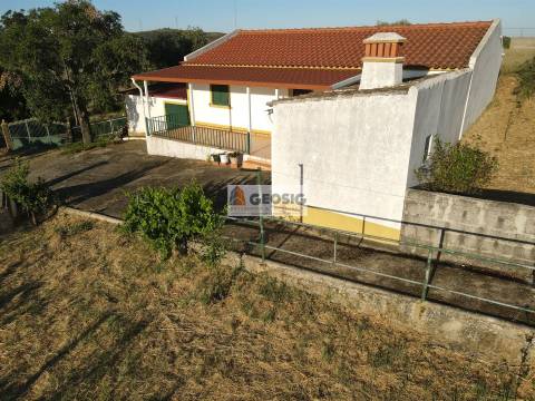 Moradia T4 Venda em São Barnabé,Almodôvar