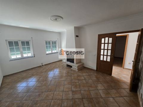 Moradia Geminada T4 Venda em Almodôvar e Graça dos Padrões,Almodôvar
