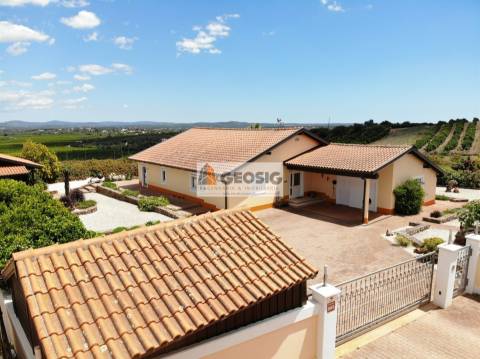 Moradia T2+1 Venda em São Bartolomeu de Messines,Silves