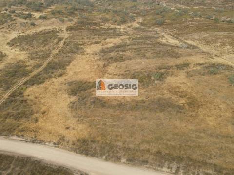 Quinta T3 Venda em Santa Clara-a-Nova e Gomes Aires,Almodôvar