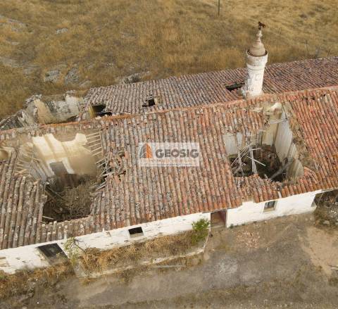 Quinta T3 Venda em Santa Clara-a-Nova e Gomes Aires,Almodôvar