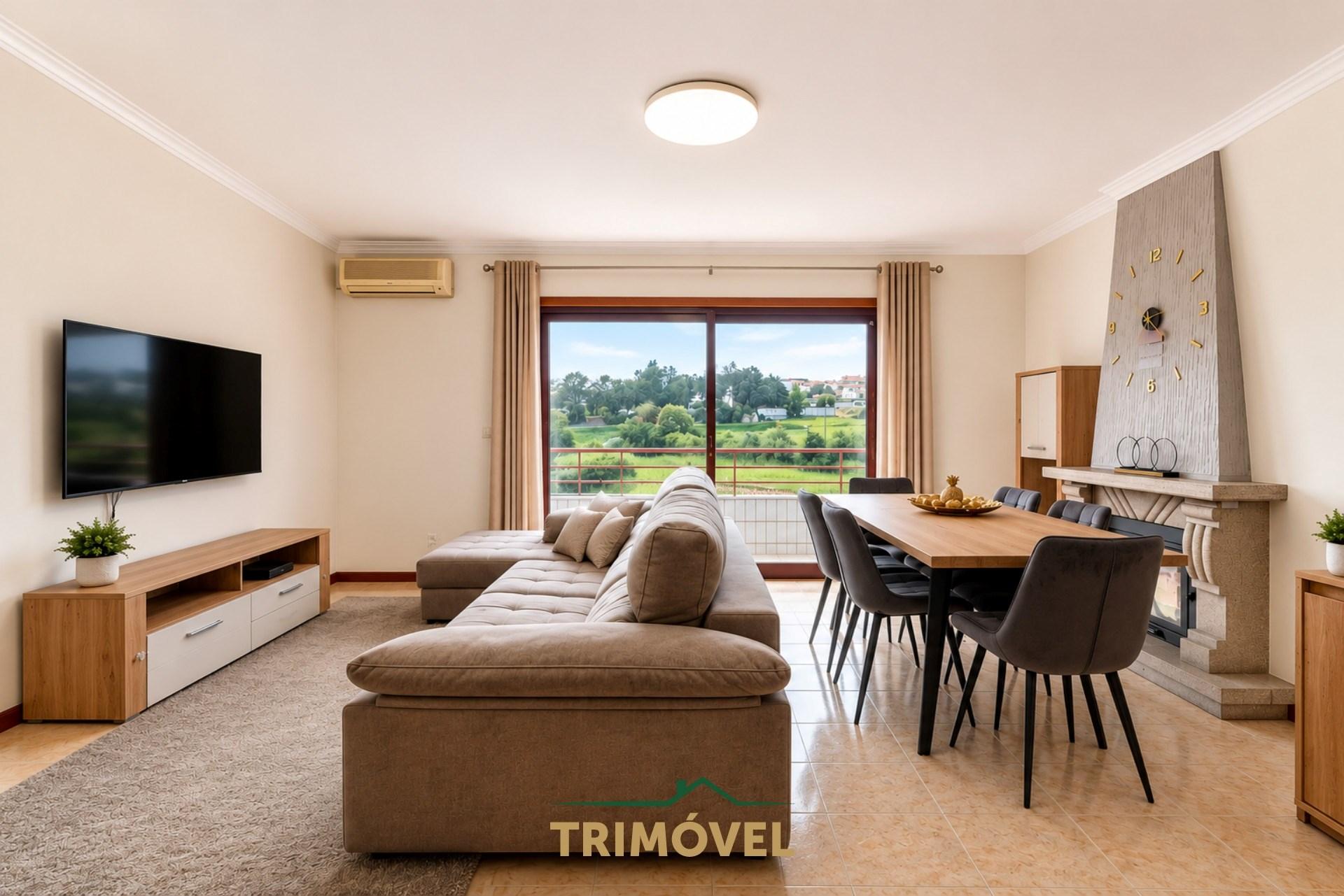 Apartamento T3+1 em Fajões, Oliveira de Azeméis.