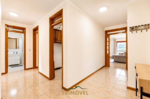 Apartamento T3+1 em Fajões, Oliveira de Azeméis.
