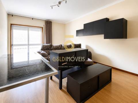 Apartamento T3 Arrendamento em Oliveira de Azeméis, Santiago de Riba-Ul, Ul, Macinhata da Seixa e Madail,Oliveira de Azeméis