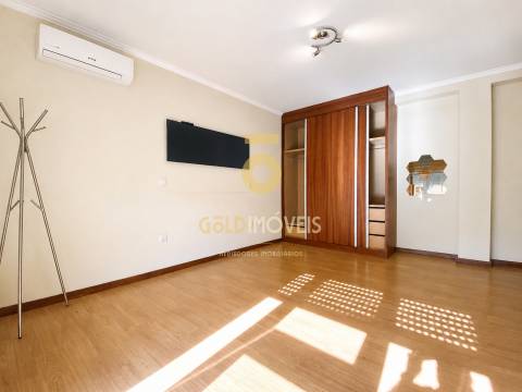 Apartamento T3 Arrendamento em Oliveira de Azeméis, Santiago de Riba-Ul, Ul, Macinhata da Seixa e Madail,Oliveira de Azeméis