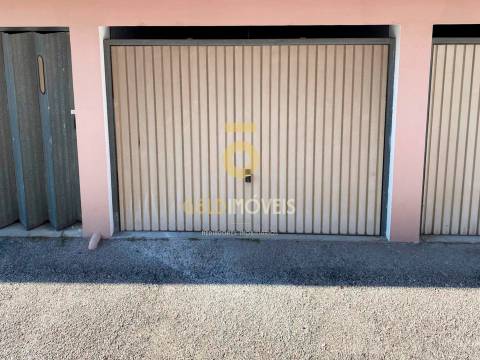 Apartamento T3 Arrendamento em Oliveira de Azeméis, Santiago de Riba-Ul, Ul, Macinhata da Seixa e Madail,Oliveira de Azeméis
