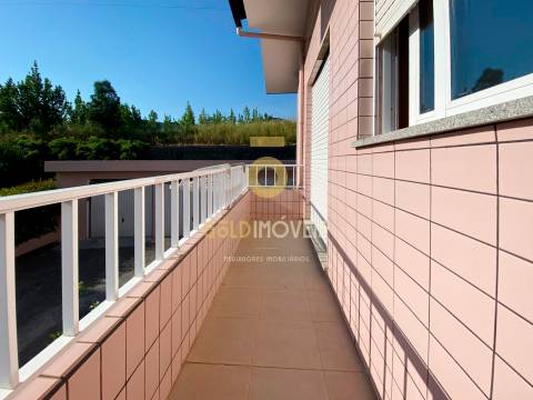 Apartamento T3 Arrendamento em Oliveira de Azeméis, Santiago de Riba-Ul, Ul, Macinhata da Seixa e Madail,Oliveira de Azeméis