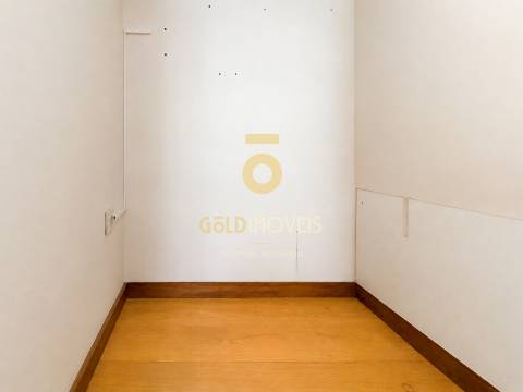 Apartamento T3 Arrendamento em Oliveira de Azeméis, Santiago de Riba-Ul, Ul, Macinhata da Seixa e Madail,Oliveira de Azeméis