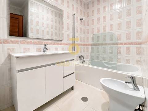 Apartamento T3 Arrendamento em Oliveira de Azeméis, Santiago de Riba-Ul, Ul, Macinhata da Seixa e Madail,Oliveira de Azeméis