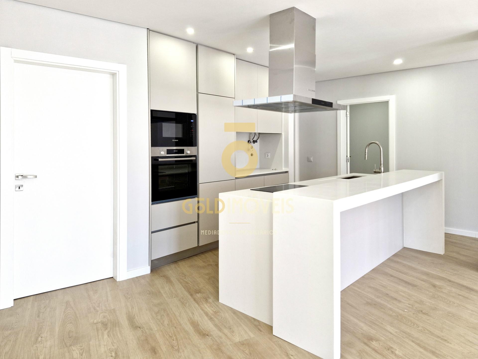 Apartamento T2+1 Venda em Oliveira de Azeméis, Santiago de Riba-Ul, Ul, Macinhata da Seixa e Madail,Oliveira de Azeméis