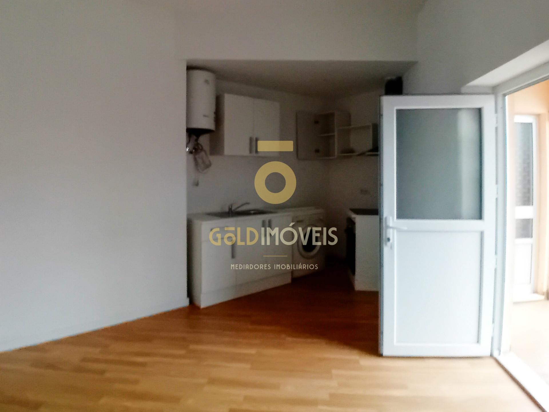 Apartamento T0 em Raiva - Castelo de Paiva