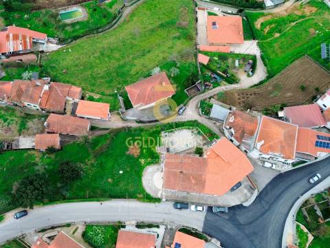 Apartamento T0 em Raiva - Castelo de Paiva