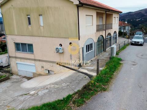 Apartamento T0 em Raiva - Castelo de Paiva