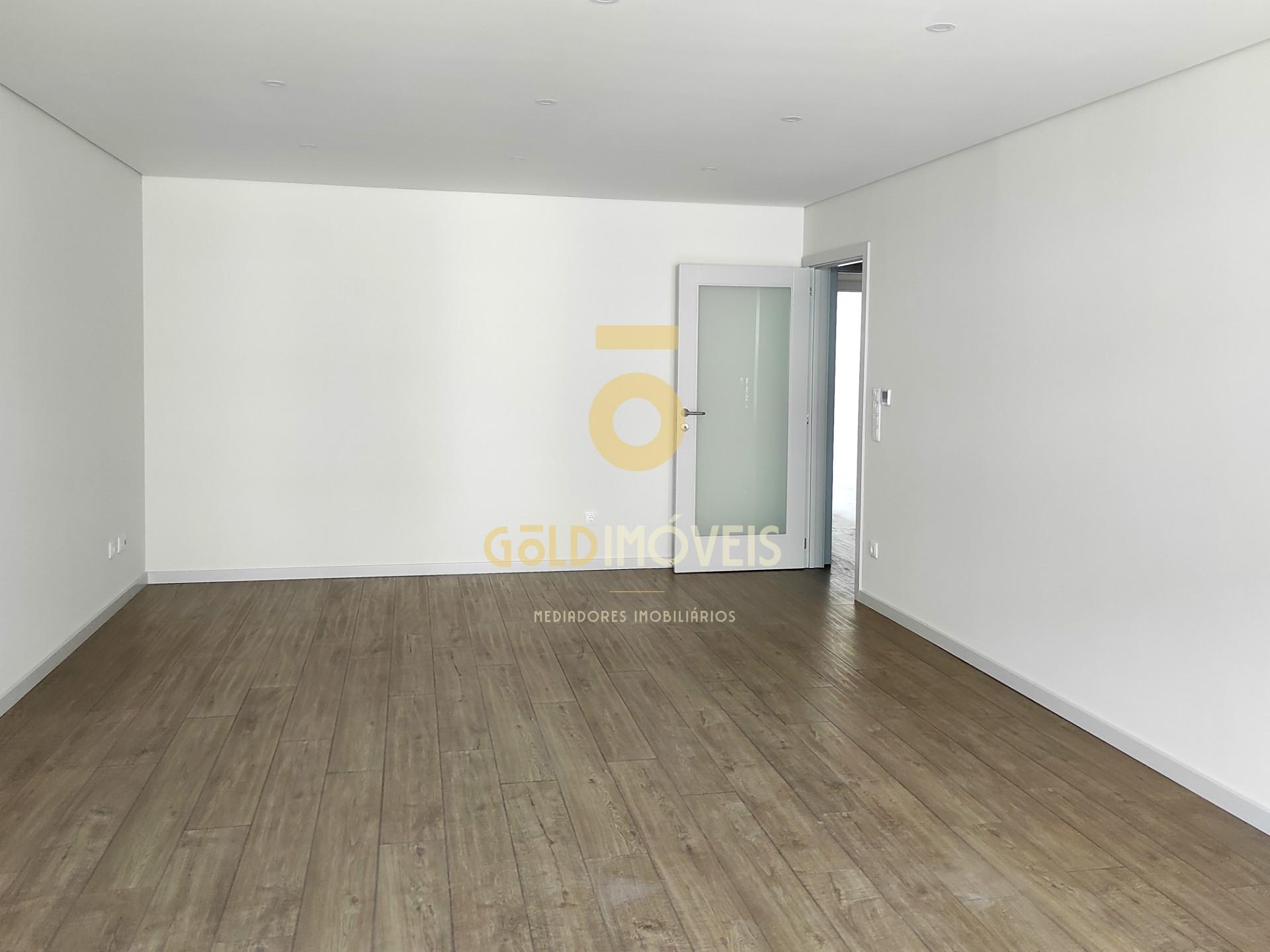 Apartamento T3 Venda em Cedofeita, Santo Ildefonso, Sé, Miragaia, São Nicolau e Vitória,Porto