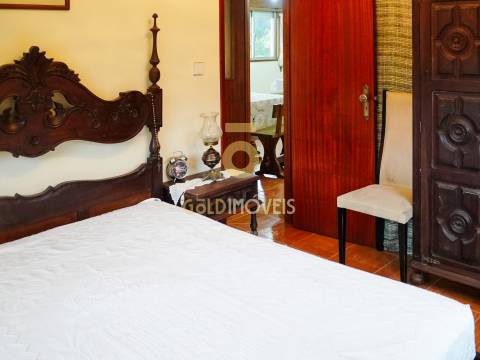 Moradia T4 Venda em Espadanedo,Cinfães