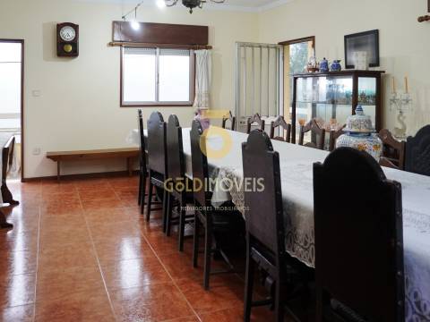 Moradia T4 Venda em Espadanedo,Cinfães