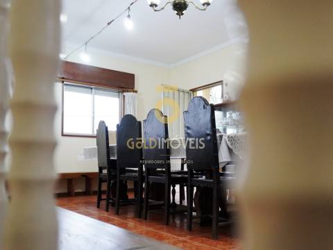 Moradia T4 Venda em Espadanedo,Cinfães