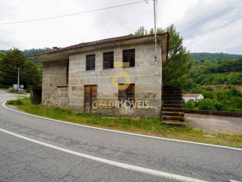 Moradia para Restaurar T3 Venda em Travanca,Cinfães