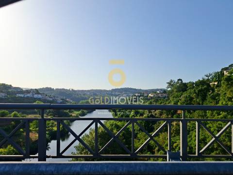 Moradia T5 Venda em Souselo,Cinfães