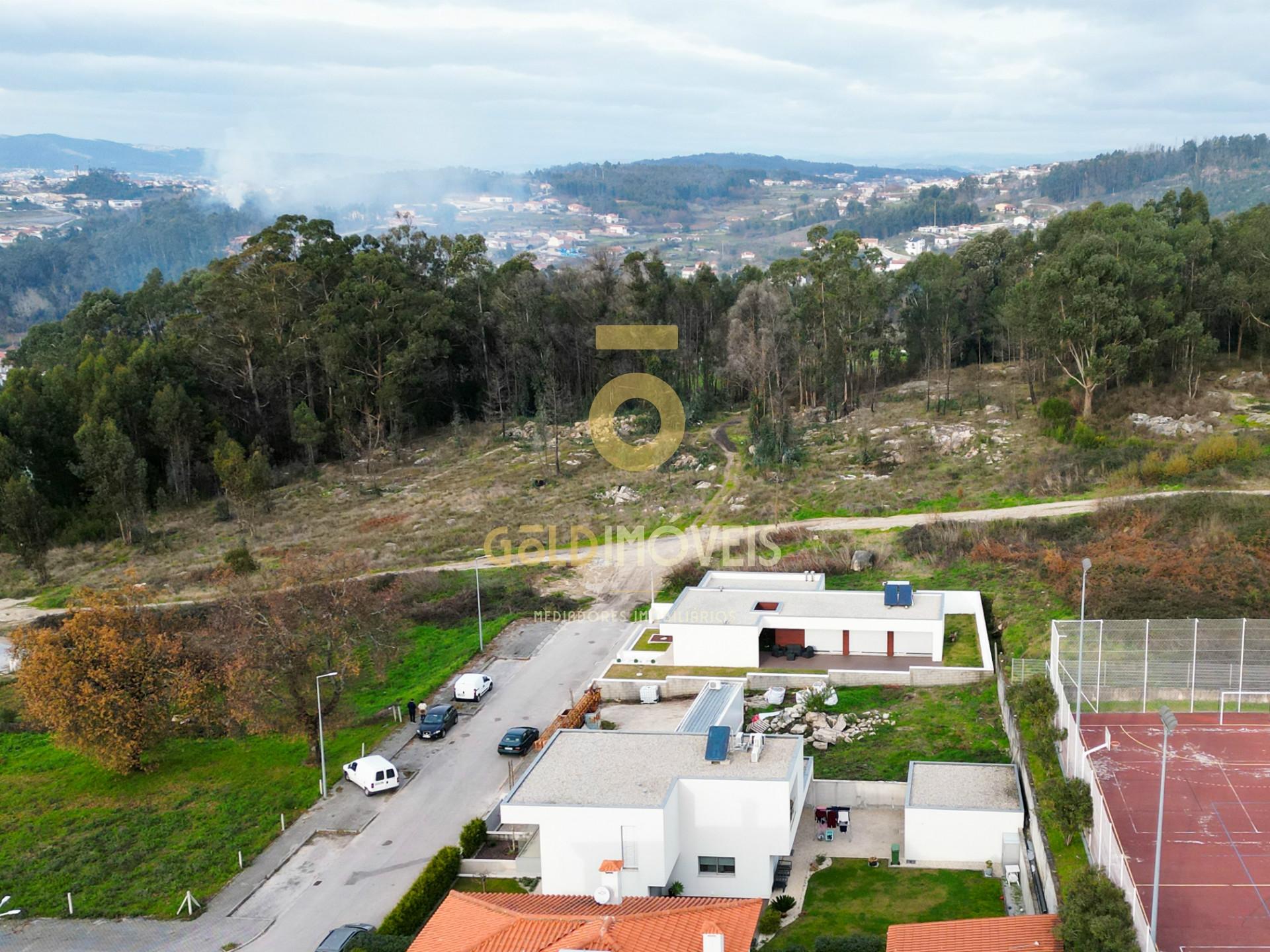 Terreno com 9.092 m² em Duas Igrejas – Penafiel