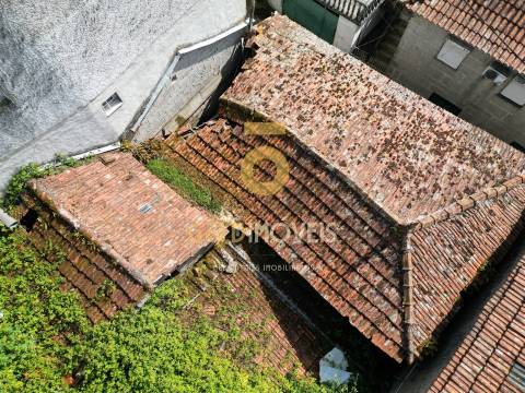 Moradia para Restaurar T2 Venda em Souselo,Cinfães