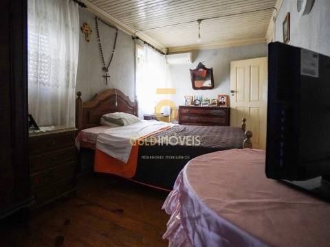 Moradia para Restaurar T2 Venda em Souselo,Cinfães