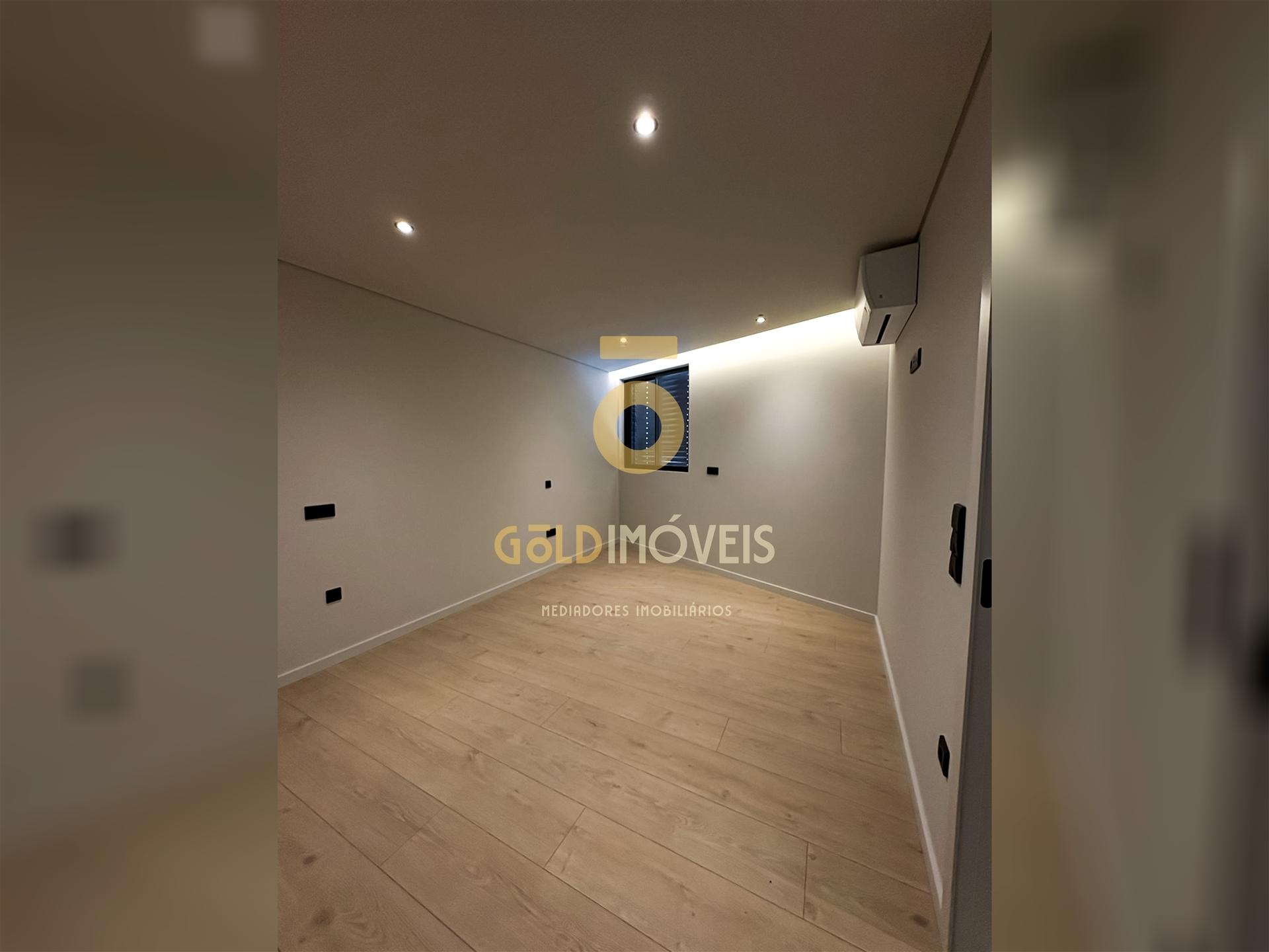 Apartamento T2 Venda em Gondomar (São Cosme), Valbom e Jovim,Gondomar