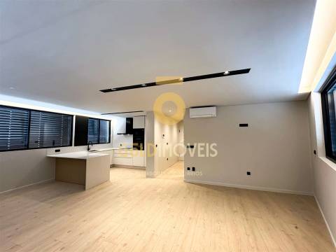 Apartamento T3 Venda em Gondomar (São Cosme), Valbom e Jovim,Gondomar