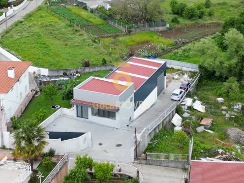 Armazém  Venda em Fiães,Santa Maria da Feira