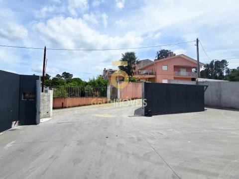 Armazém  Venda em Fiães,Santa Maria da Feira