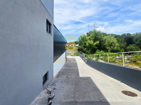 Armazém  Venda em Fiães,Santa Maria da Feira