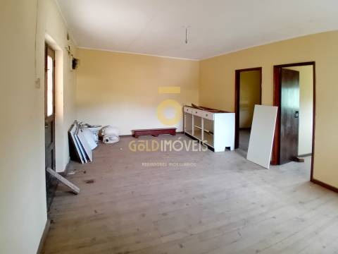 Moradia T2 Venda em Santa Maria de Sardoura,Castelo de Paiva